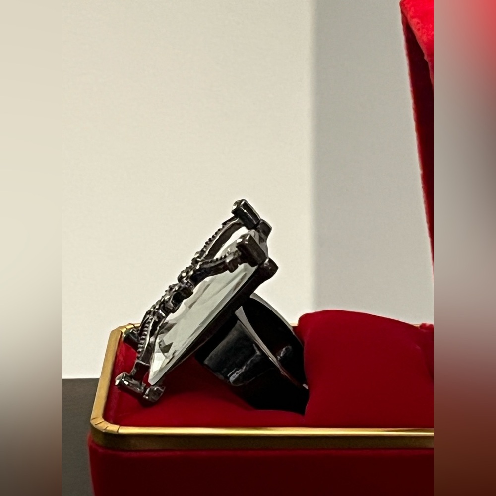 Elegant Statement Ring - image 4